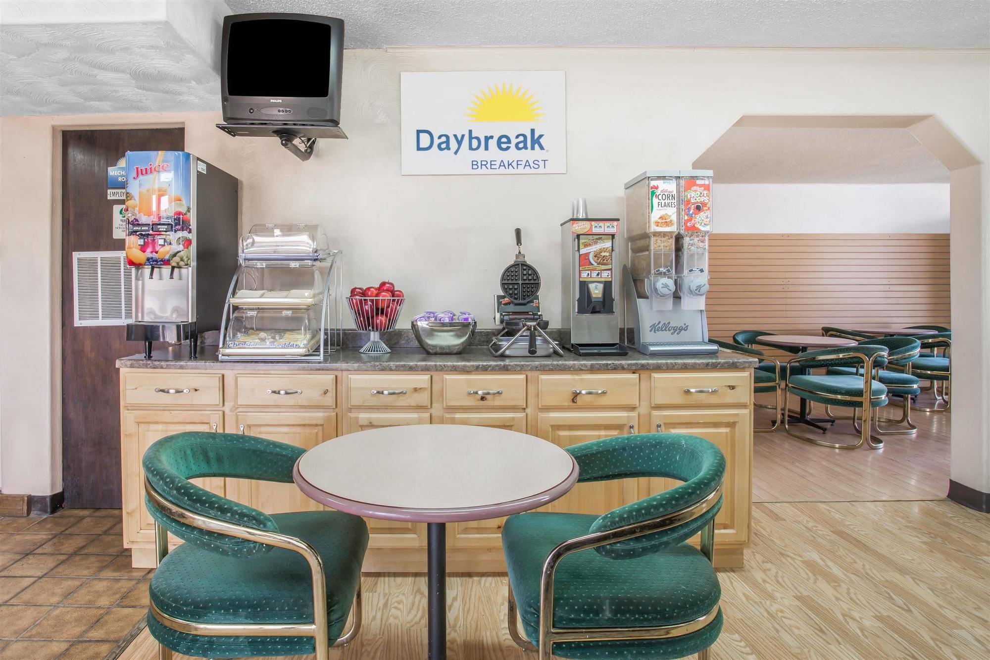 Days Inn By Wyndham Rock Springs Esterno foto